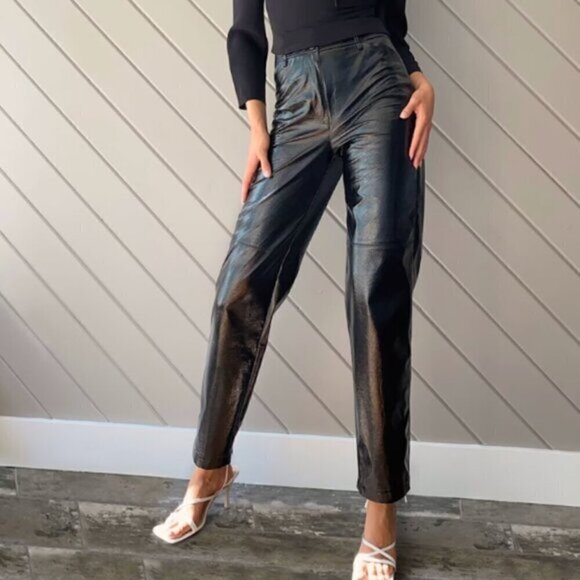 Wilfred Aritzia funk pant High-rise, glossy vinyl black pants size 8 - Picture 1 of 9